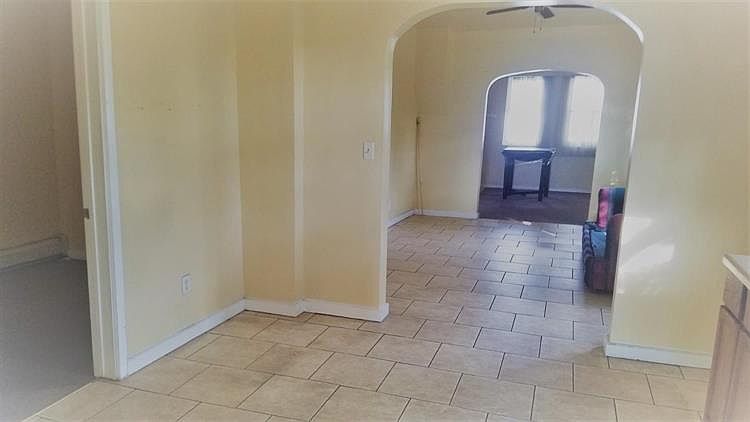 1st image of 2300 Schrage Ave #2302