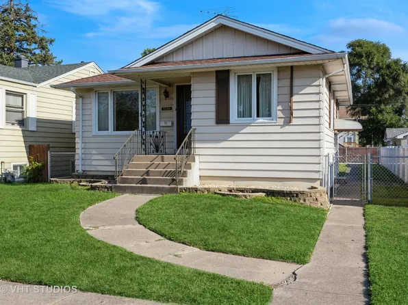 7120 43rd St, Berwyn, IL 60402