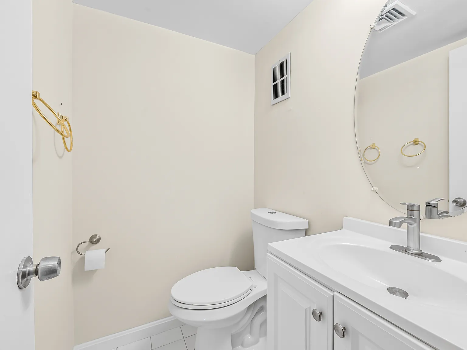 4 bed, 2118 sqft, $5,500 — Photo 3