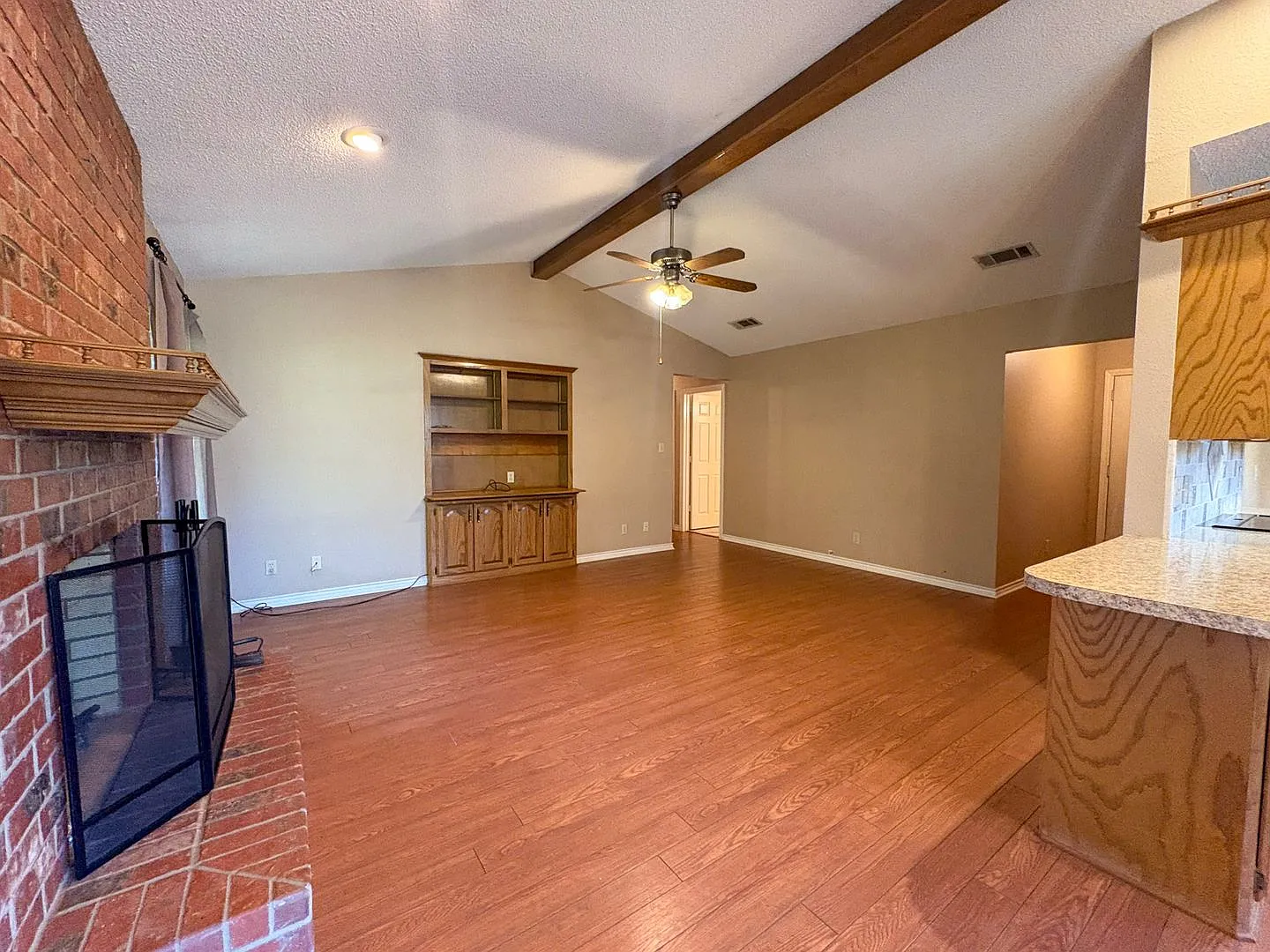 3 Bed 2 Bath on 2 Acres in Bullard! — Photo 4