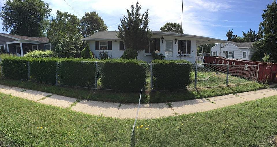2nd image of 211 Leaming Ave