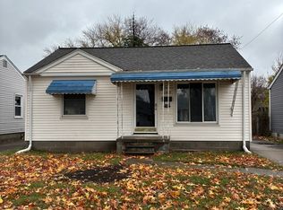 5917 Katherine St, Taylor, MI 48180