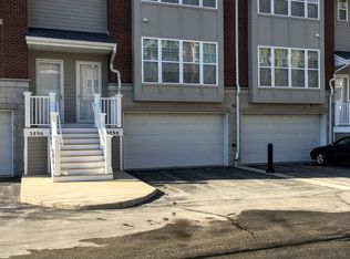 3898 S Lake Dr, St Francis, WI 53235