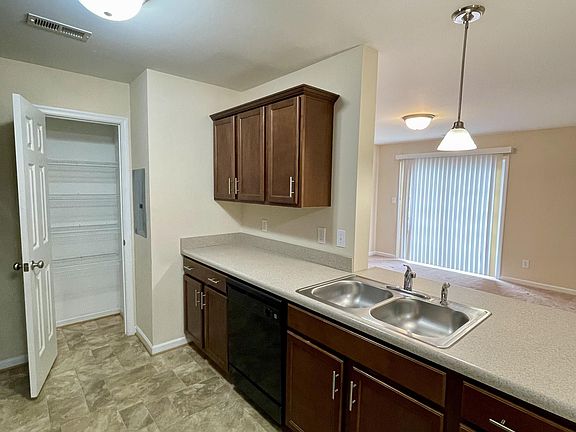 3rd image of 301 Rotunda St APT 104