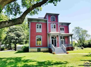 509 N 1st St, Burlington, KS 66839