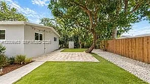 Percival Ave — Photo 7