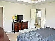 910 N Sycamore Pl — Photo 17