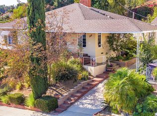 107 E Kenneth Rd, Glendale, CA 91207