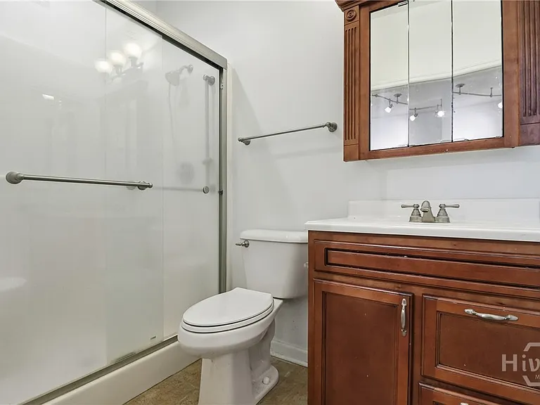 375 Pine Needle Dr — Photo 20