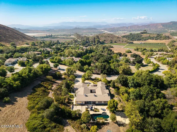 1900 Maya Pradera Ln, Moorpark, CA 93021