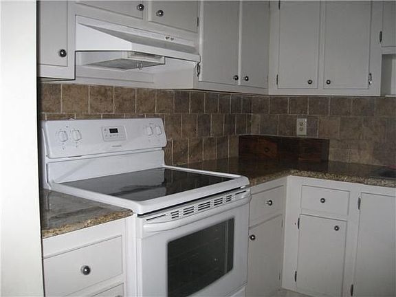 4th image of 1200 NE Miami Gardens Dr APT 615