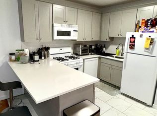 198 Christopher Columbus Dr #9-B, Jersey City, NJ 07302