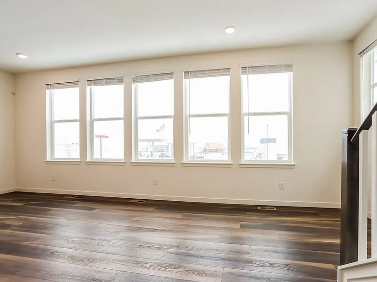 4752 N Tower Ct — Photo 5