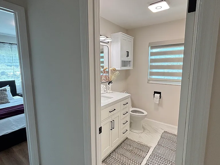 Twin Bedroom and Main Bathroom
