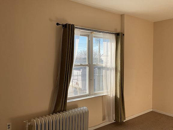 5th image of 119 23rd Ave Floor 2
