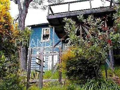 253 Oakdale Ave photo 1