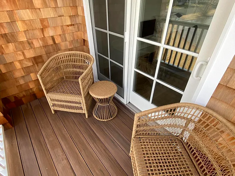 410 Lake Ave — Photo 15