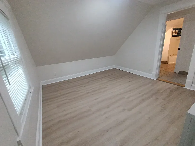 813 E Wayne St #2 — Photo 10