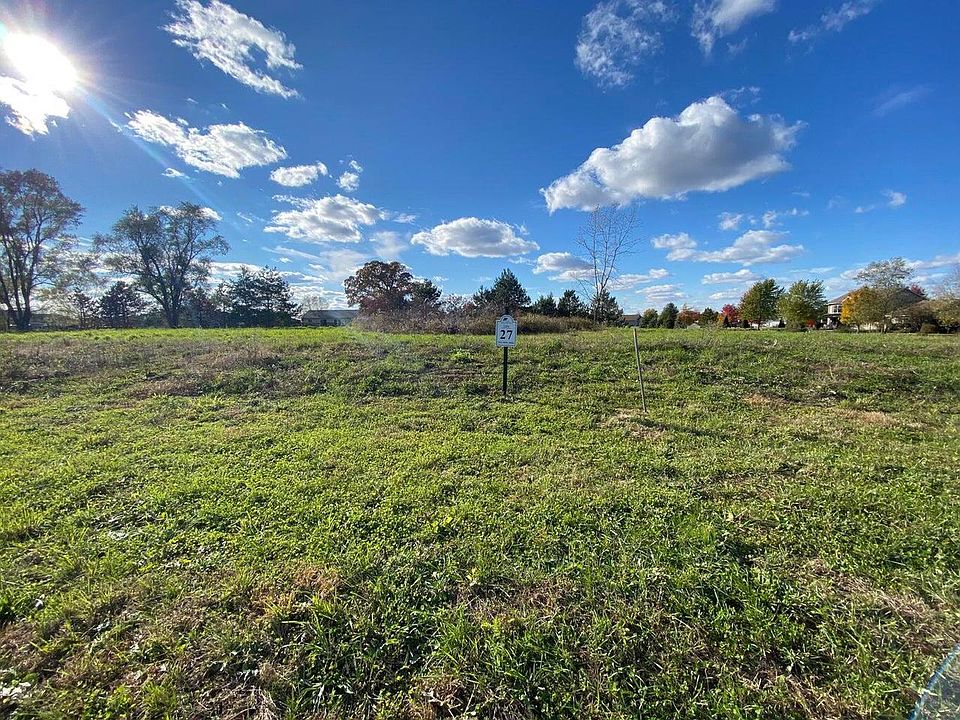 2nd image of 787 GROVE TRAIL