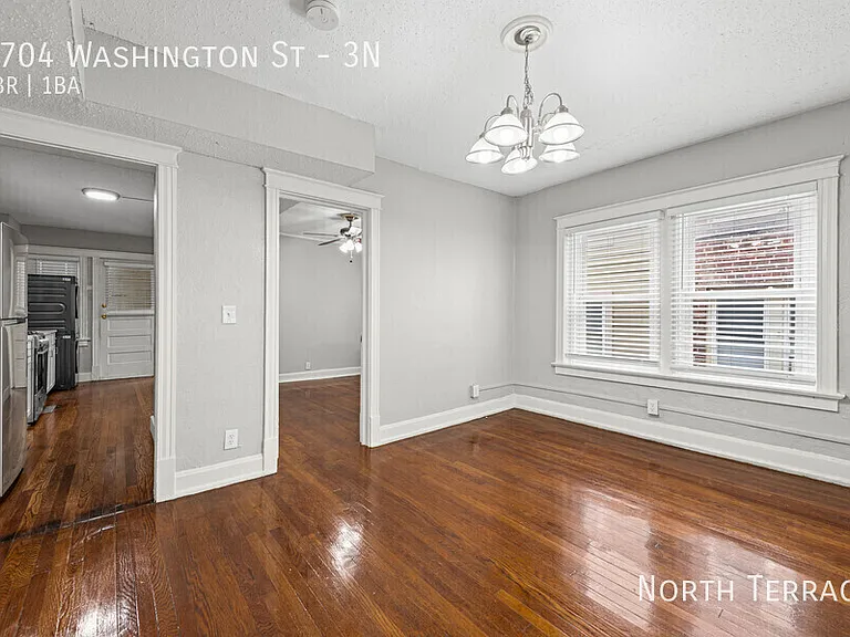 3704 Washington St #3N — Photo 8