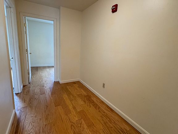 4th image of 34 Raymond St #2