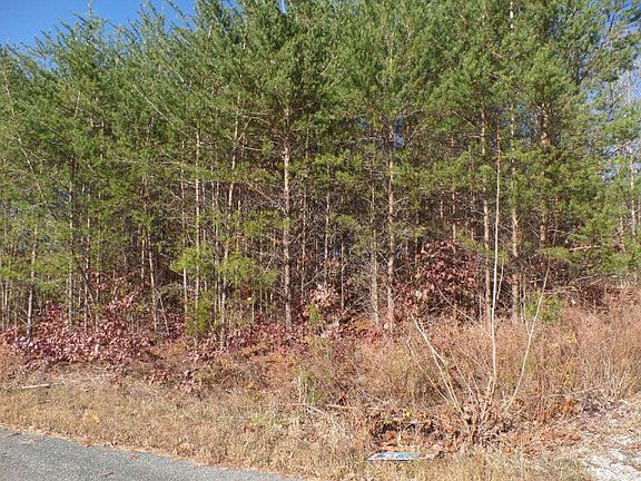 5th image of Christie Cir