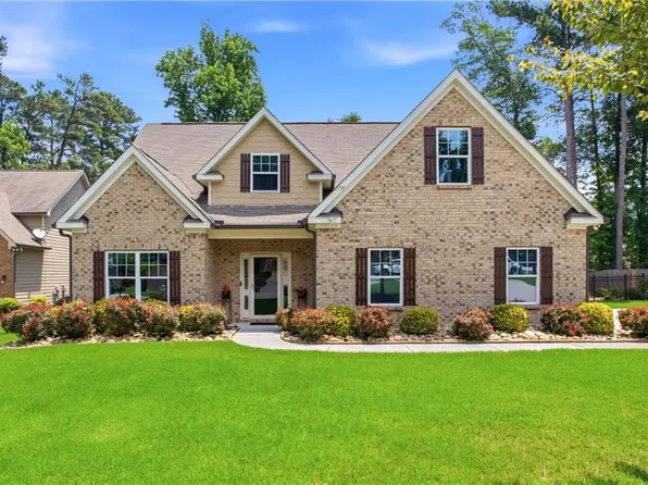 332 Shiloh Valley Dr, Lithia Springs, GA 30122