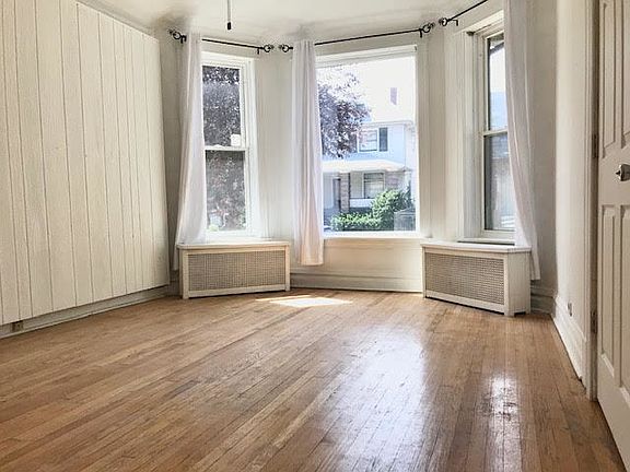 4th image of 2517 N Kimball Ave #1