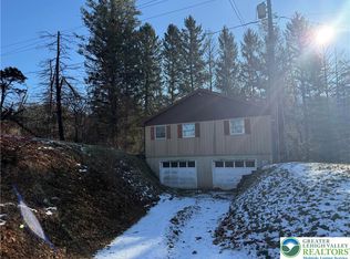 530 Old Main St, Walnutport, PA 18088