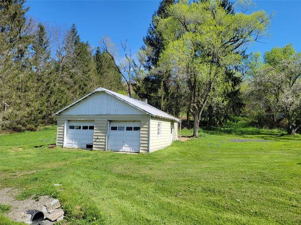 600 Cafferty Hill Rd, Endicott, NY 13760
