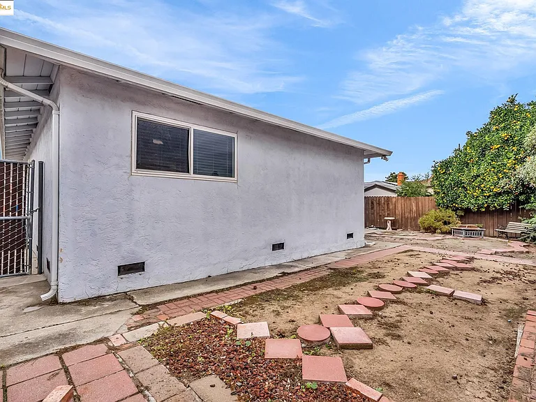 1209 Tulip Dr #1209 — Photo 24