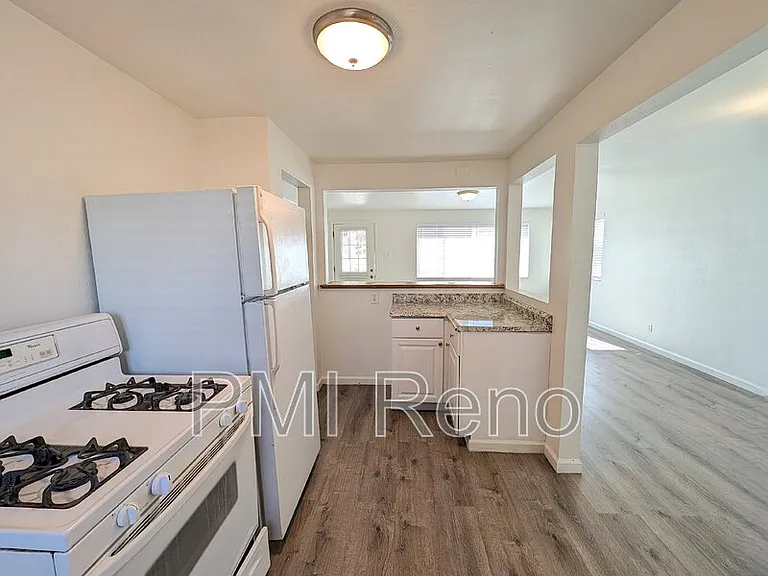 760 Balzar Cir #A — Photo 9