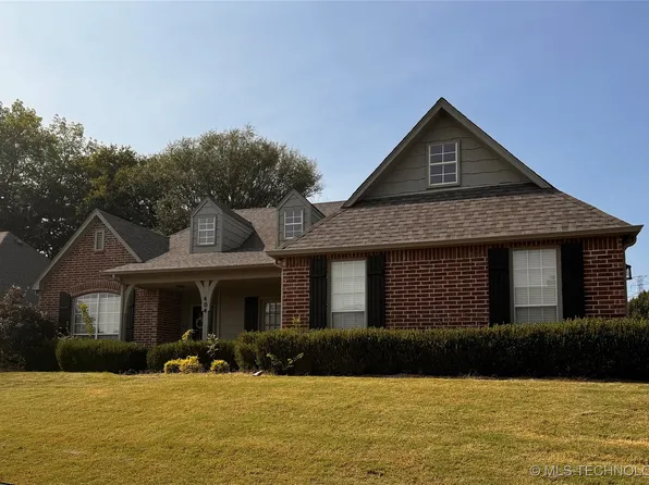 404 S 62nd St, Broken Arrow, OK 74014