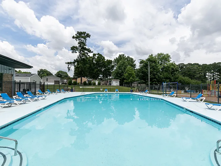 Kenwood Landing — Photo 25
