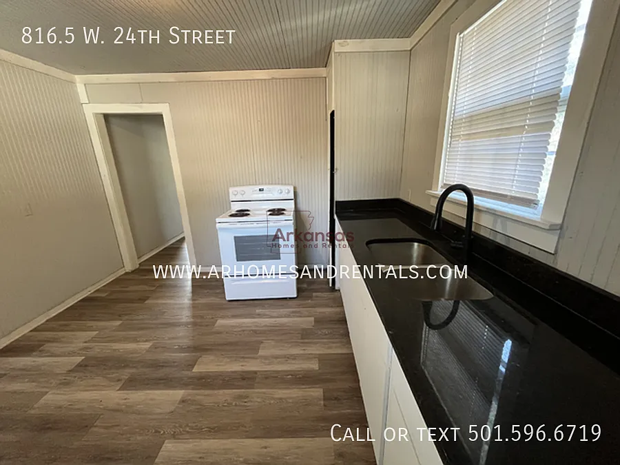 816.5 W 24th St