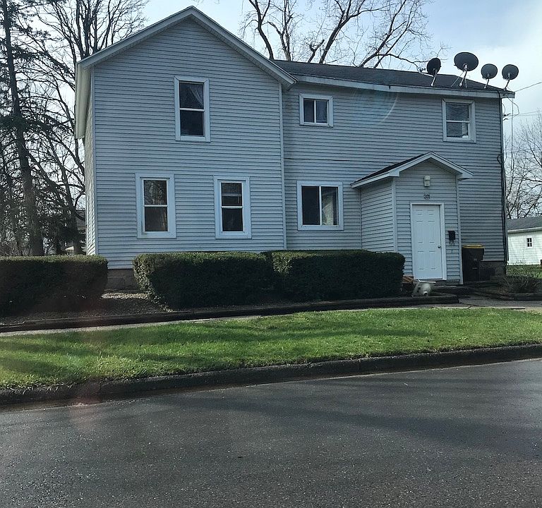 1st image of 201 W Lincoln St #2