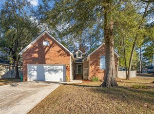 300 Spring Creek Dr, Perry, GA 31069