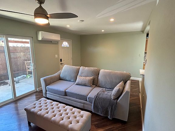 5th image of 1760 Kraft St #1