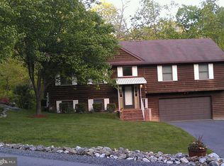 619 Lakeview Dr, Cross Junction, VA 22625