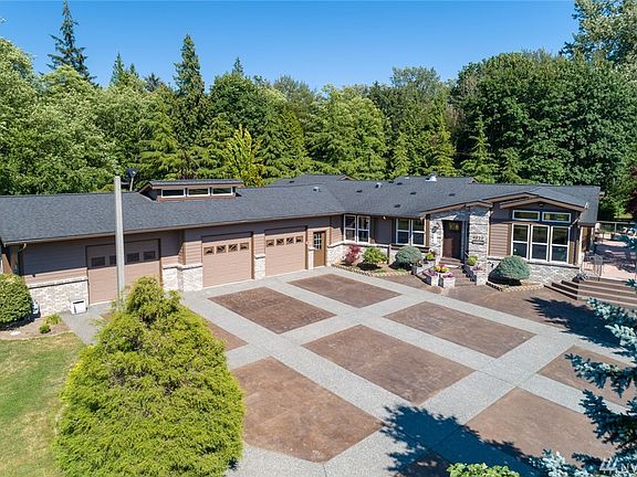 3rd image of 6620 Vista Dr