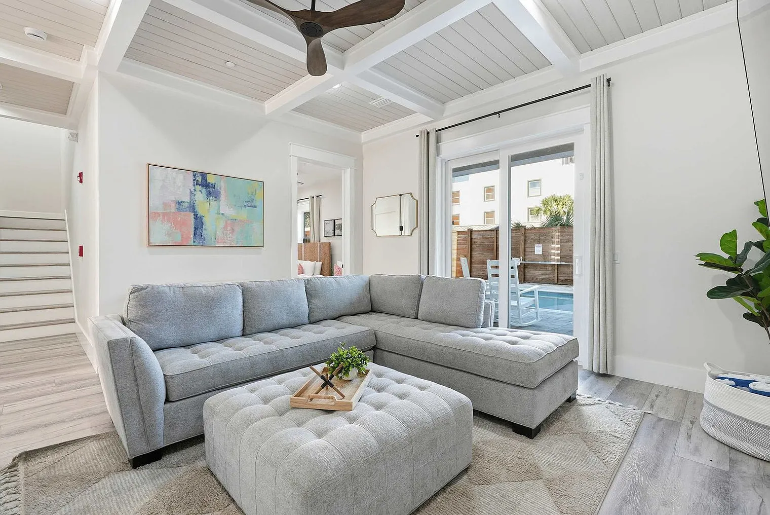 7 bed, 6.0 bath, 3713 sqft, $16,693 — Photo 4