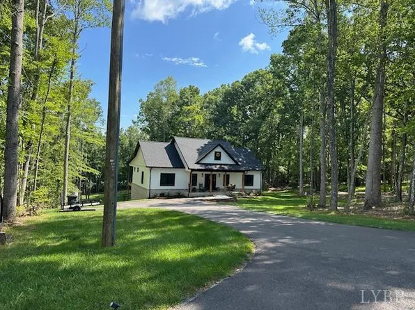 215 Kent Rd, Evington, VA 24550