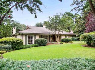 4239 N Honeysuckle Ln, Jackson, MS 39211