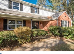 8 Hill Spring Rd, Chadds Ford, PA 19317