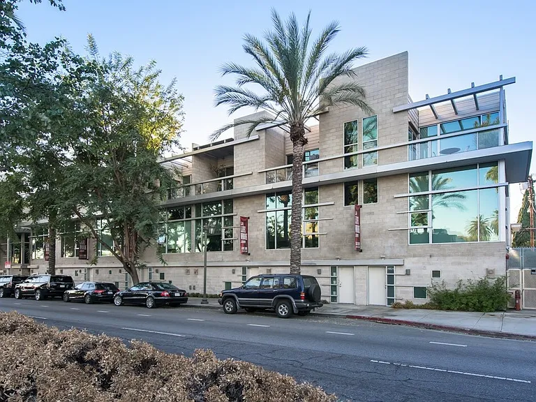 717 N Highland Ave #9 — Photo 1
