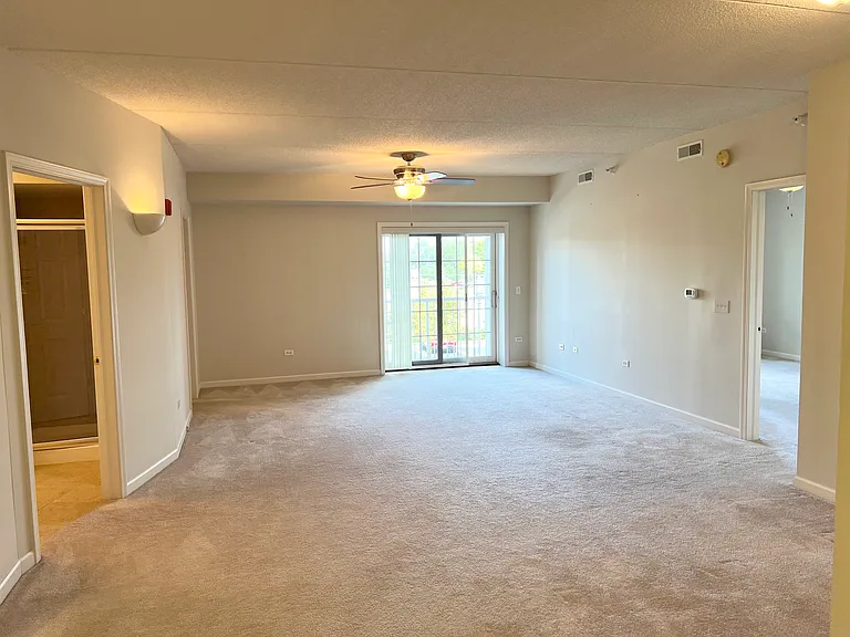 701 W Rand Rd #227 — Photo 5