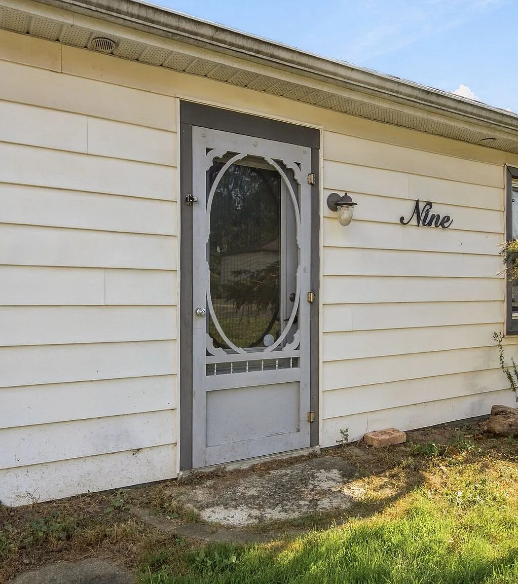 2 bed, $2,100 — Photo 4