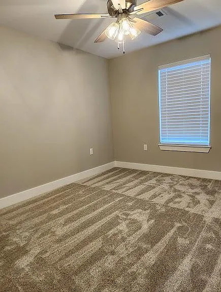 225 Country Club Pkwy #52 — Photo 18