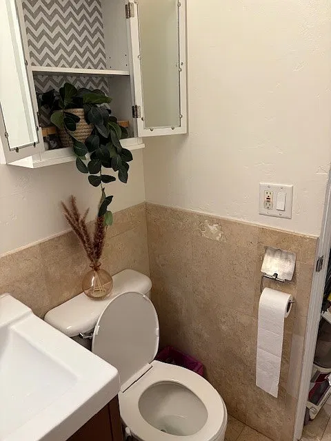 2 bed, 1.5 bath, 1050 sqft, $3,100 — Photo 1