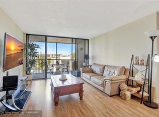 17 Royal Palm Way Unit 404, Boca Raton, FL 33432